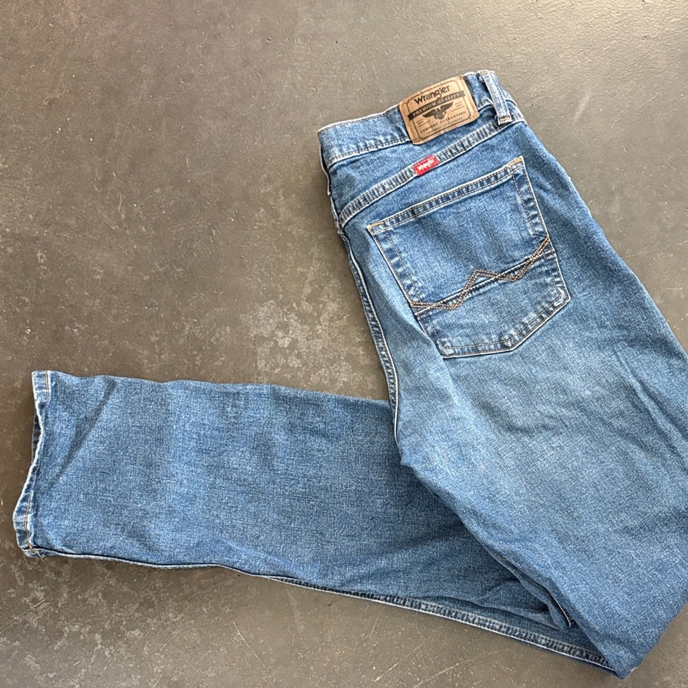 Wrangler Men's Classic Denim Jeans